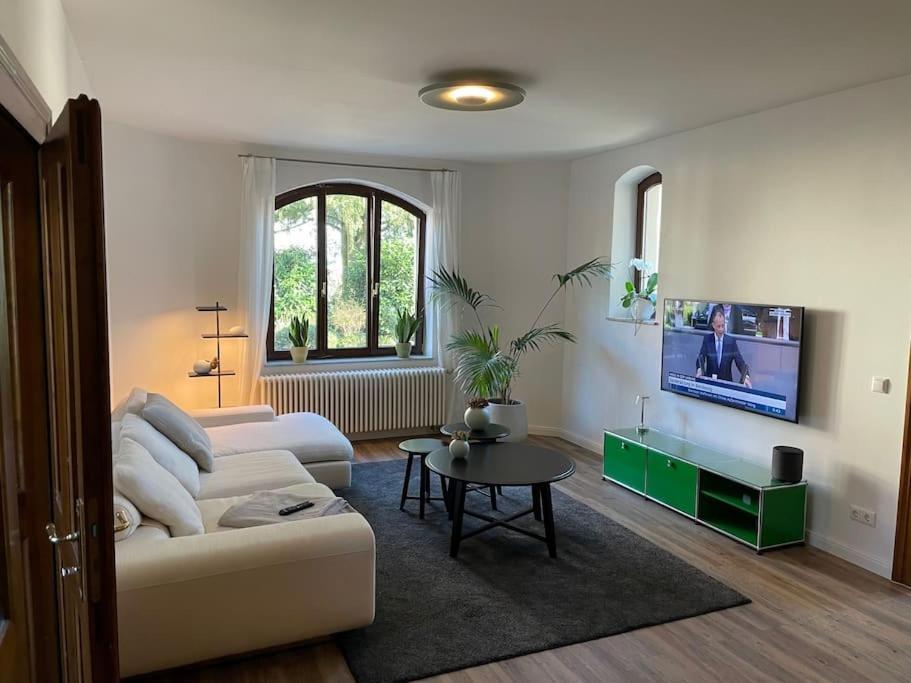 Verwunsches Haus Mit Parkplatz In Bester Lage 마르클리베르크 외부 사진