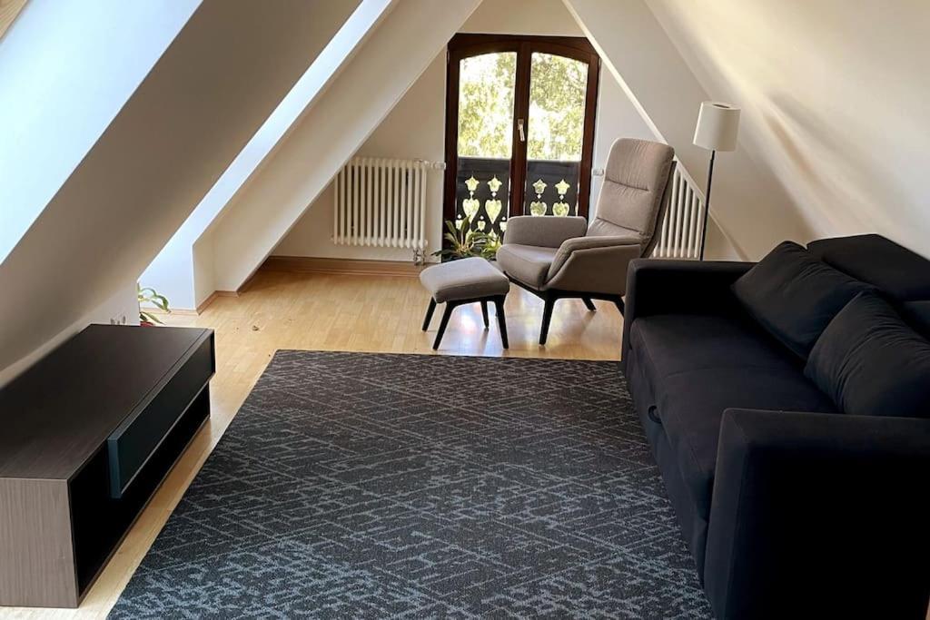 Verwunsches Haus Mit Parkplatz In Bester Lage 마르클리베르크 외부 사진